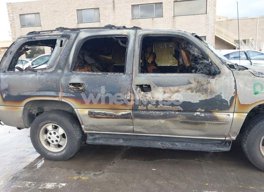 Photo 6 of 2001 Chevrolet Tahoe LT (VIN 1GNEK13T11R220778)