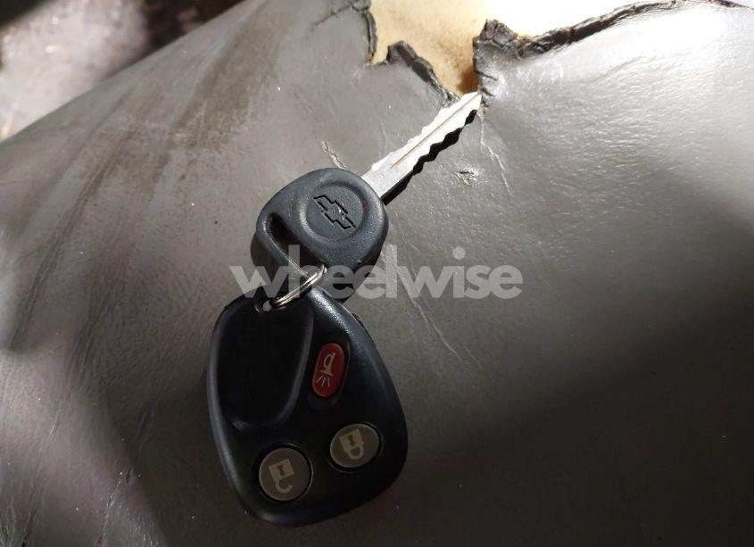 Photo 11 of 2004 Chevrolet Tahoe LT (VIN 1GNEK13T14J195982)