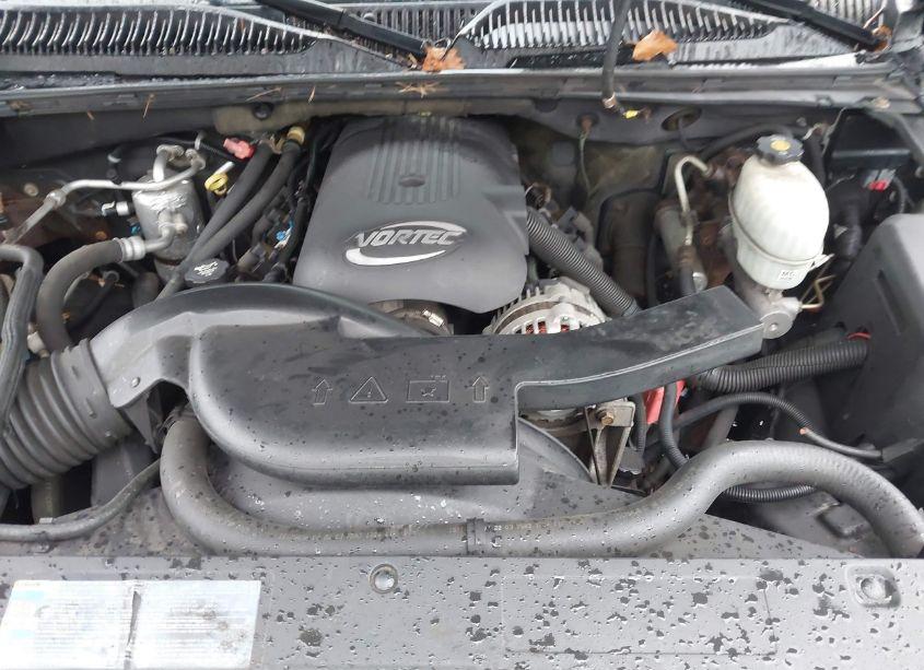 Photo 10 of 2004 Chevrolet Tahoe LT (VIN 1GNEK13T14R119292)