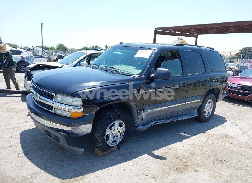 Photo 2 of 2004 Chevrolet Tahoe LS (VIN 1GNEK13T14R169285)