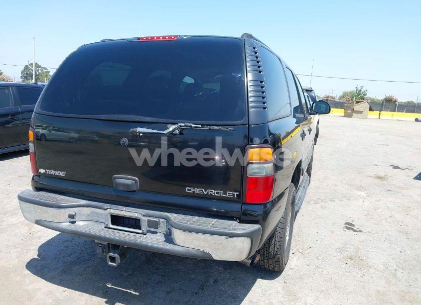 Photo 4 of 2004 Chevrolet Tahoe LS (VIN 1GNEK13T14R169285)
