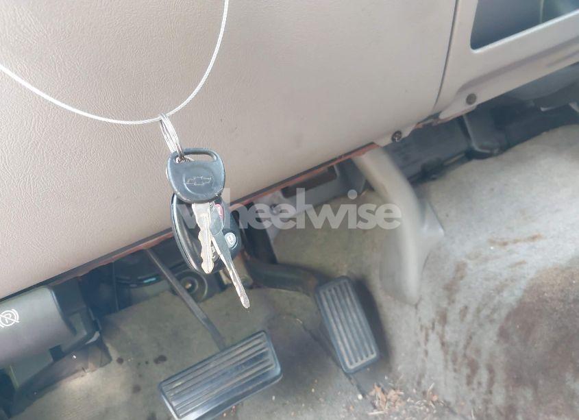 Photo 11 of 2005 Chevrolet Tahoe LS (VIN 1GNEK13T15J110947)