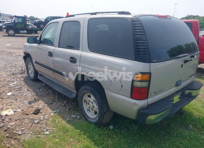 Photo 3 of 2005 Chevrolet Tahoe LS (VIN 1GNEK13T15J110947)