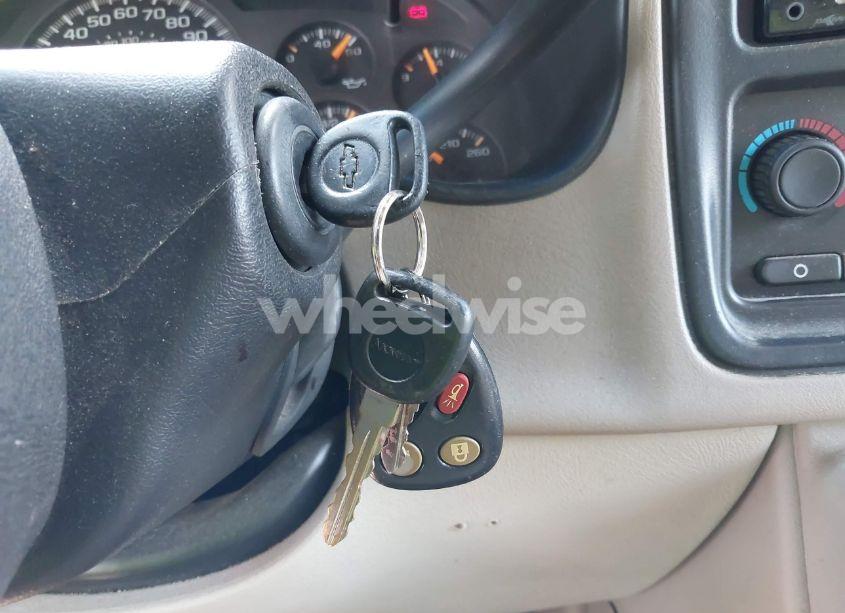 Photo 11 of 2003 Chevrolet Tahoe Z71 (VIN 1GNEK13T23R213938)