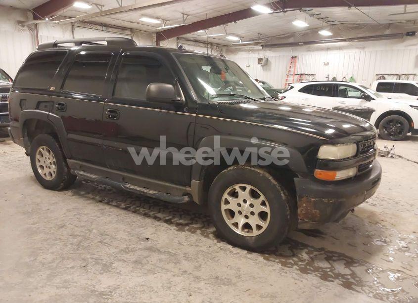 2004 Chevrolet Tahoe Z71 (VIN 1GNEK13T24R242907) main photo
