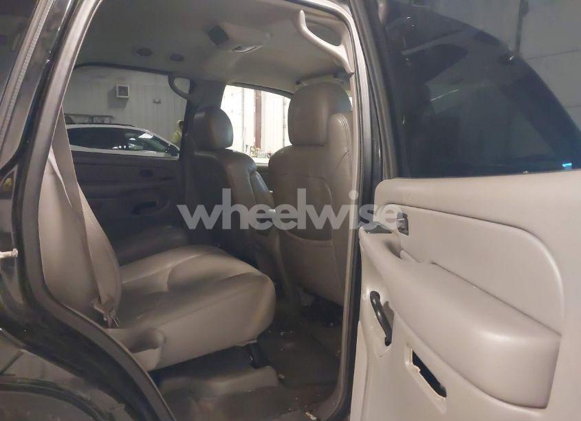 Photo 8 of 2004 Chevrolet Tahoe Z71 (VIN 1GNEK13T24R242907)