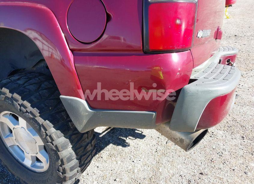 Photo 12 of 2005 Chevrolet Tahoe Z71 (VIN 1GNEK13T25R144977)