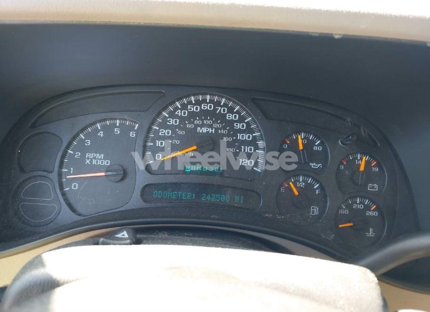 Photo 7 of 2005 Chevrolet Tahoe LT (VIN 1GNEK13T25R158216)