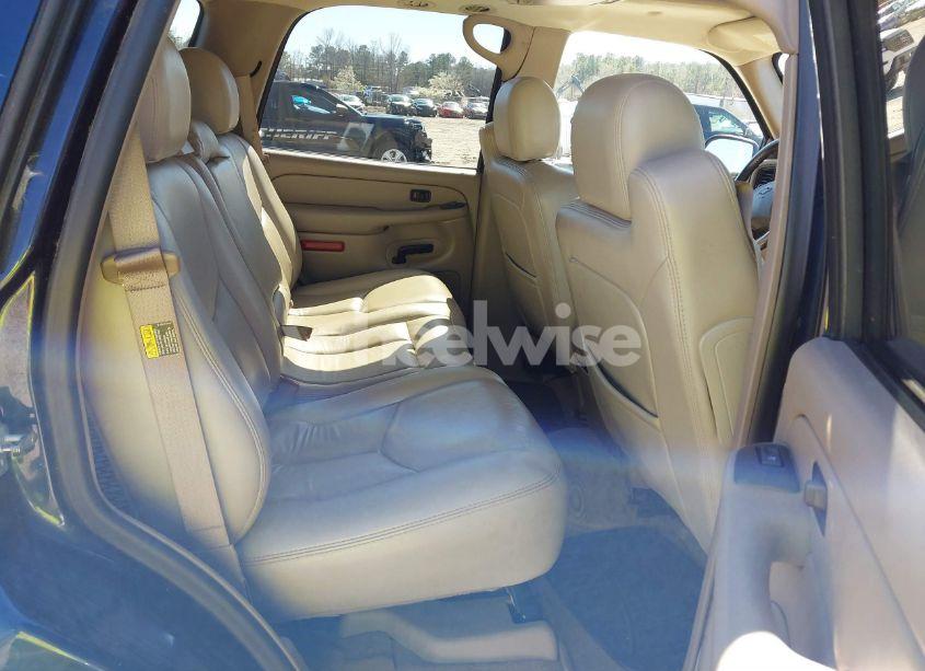 Photo 8 of 2005 Chevrolet Tahoe LT (VIN 1GNEK13T25R158216)