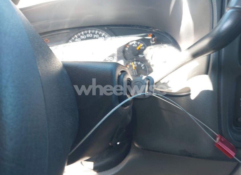 Photo 11 of 2005 Chevrolet Tahoe Z71 (VIN 1GNEK13T25R267212)