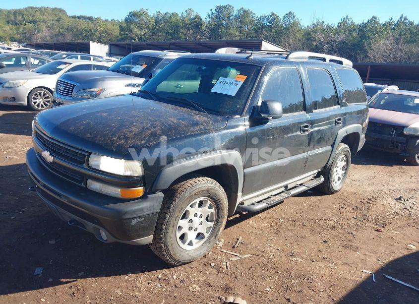 Photo 2 of 2005 Chevrolet Tahoe Z71 (VIN 1GNEK13T25R267212)