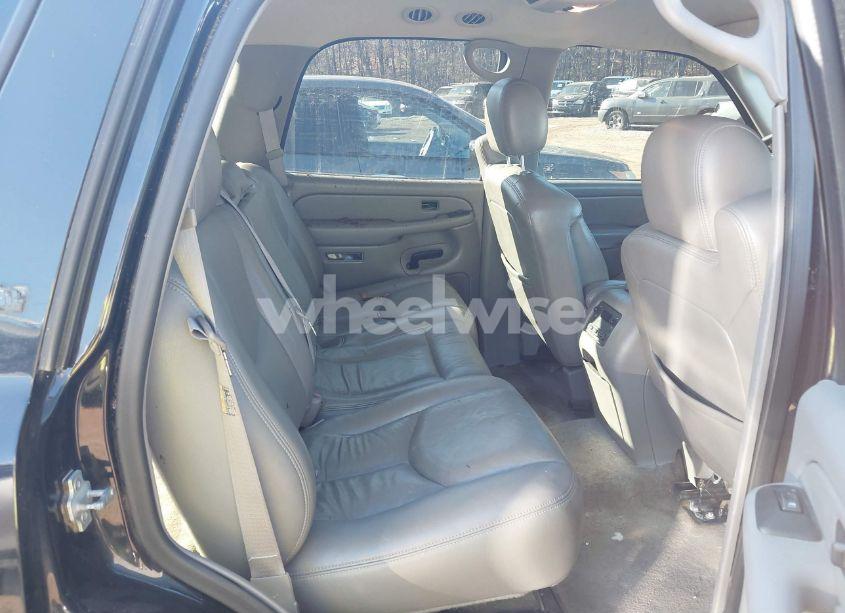 Photo 8 of 2005 Chevrolet Tahoe Z71 (VIN 1GNEK13T25R267212)