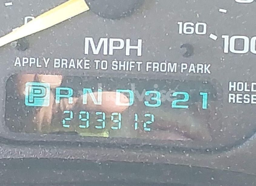 Photo 12 of 2001 Chevrolet Tahoe LT (VIN 1GNEK13T31J119997)