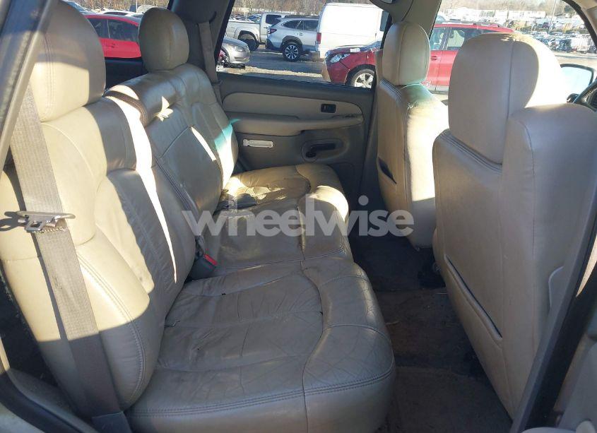 Photo 8 of 2001 Chevrolet Tahoe LT (VIN 1GNEK13T31J119997)