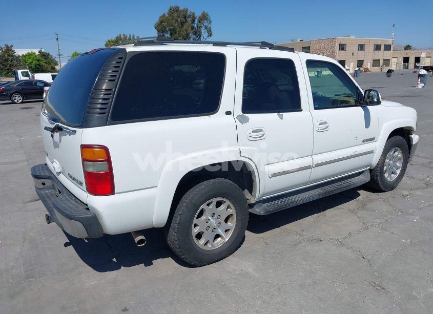 Photo 4 of 2003 Chevrolet Tahoe LT (VIN 1GNEK13T33J238443)
