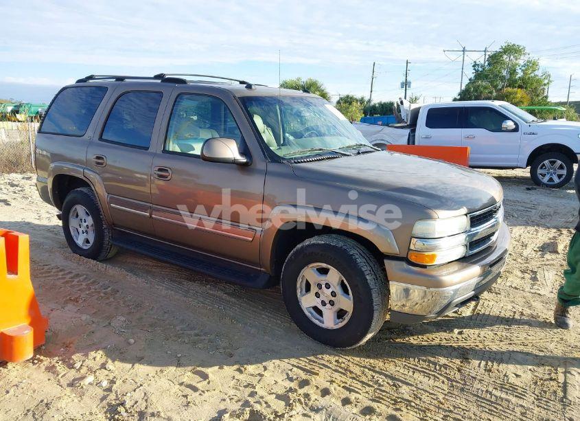 2004 Chevrolet Tahoe LT (VIN 1GNEK13T34J261092) main photo