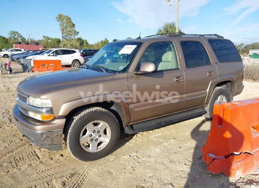 Photo 2 of 2004 Chevrolet Tahoe LT (VIN 1GNEK13T34J261092)