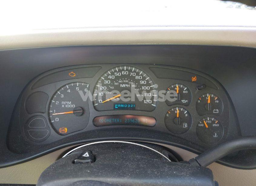Photo 7 of 2004 Chevrolet Tahoe LT (VIN 1GNEK13T34J261092)