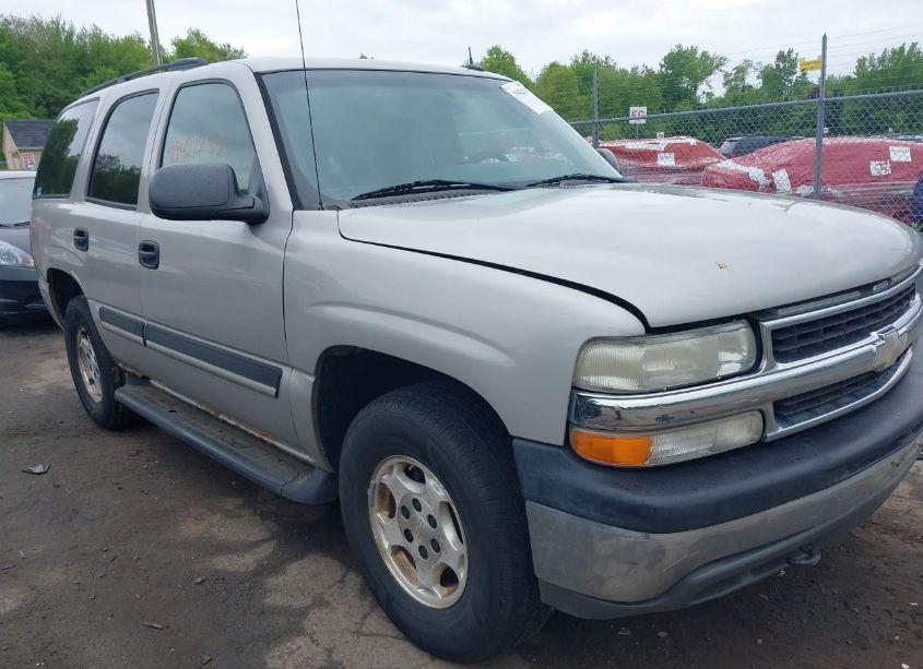 2005 Chevrolet Tahoe LS (VIN 1GNEK13T35J258758) main photo