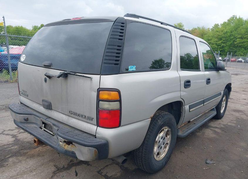 Photo 4 of 2005 Chevrolet Tahoe LS (VIN 1GNEK13T35J258758)