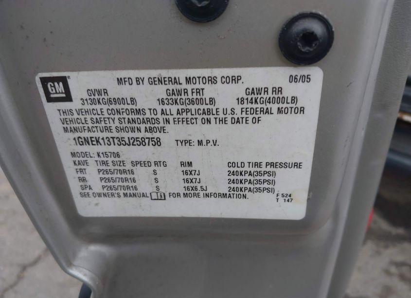 Photo 9 of 2005 Chevrolet Tahoe LS (VIN 1GNEK13T35J258758)