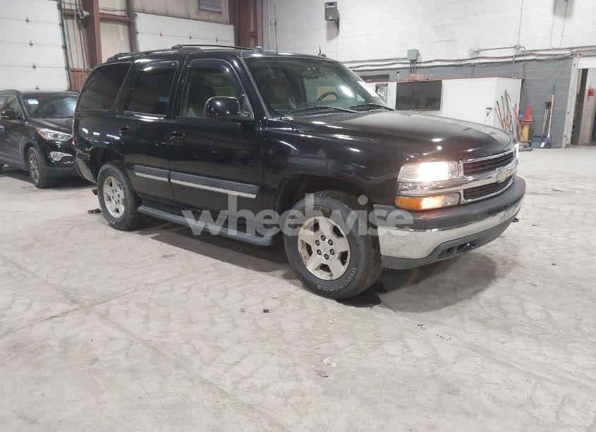 2005 Chevrolet Tahoe LT (VIN 1GNEK13T35R110661) main photo