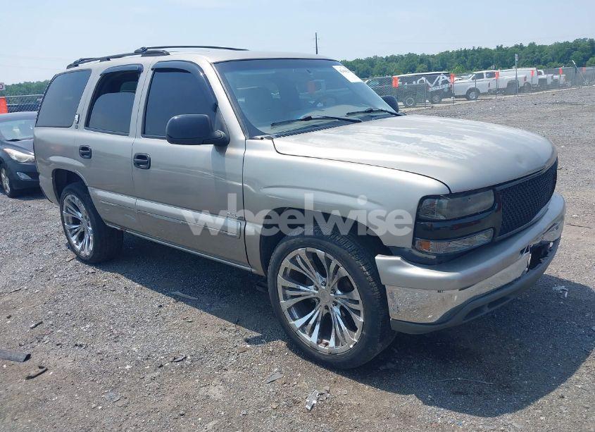 2000 Chevrolet Tahoe ALL NEW LS (VIN 1GNEK13T3YJ133246) main photo