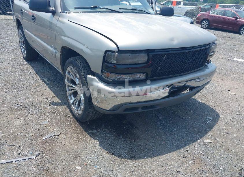 Photo 6 of 2000 Chevrolet Tahoe ALL NEW LS (VIN 1GNEK13T3YJ133246)