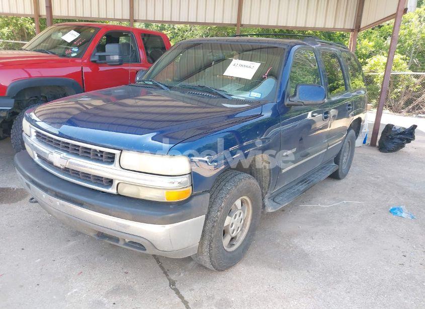 Photo 2 of 2001 Chevrolet Tahoe LT (VIN 1GNEK13T41J279600)