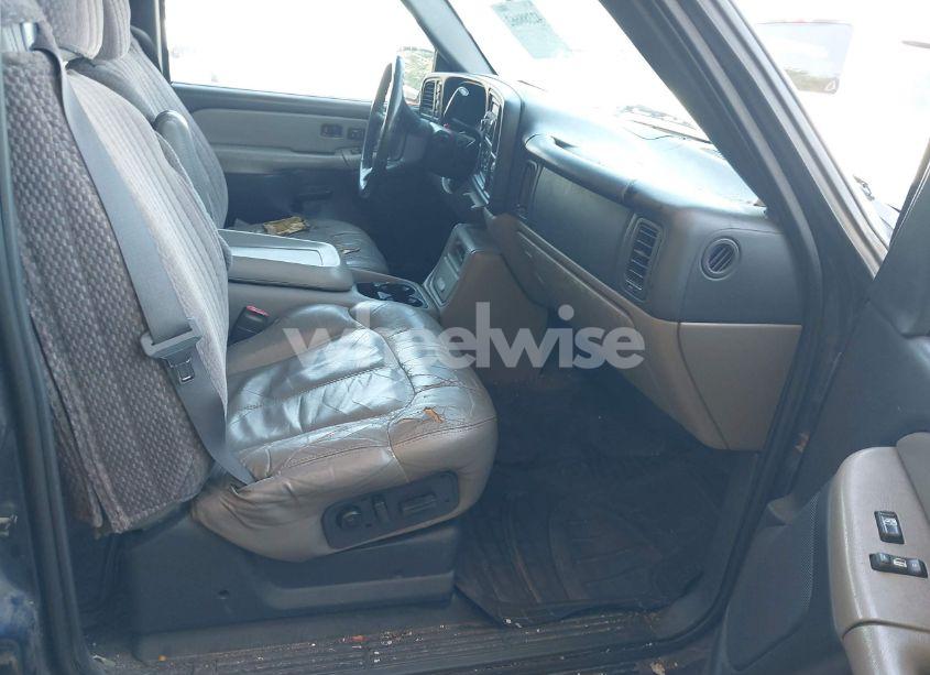 Photo 5 of 2001 Chevrolet Tahoe LT (VIN 1GNEK13T41J279600)