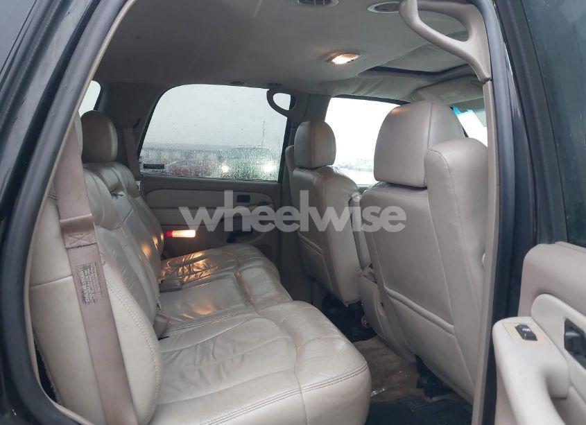 Photo 8 of 2001 Chevrolet Tahoe LT (VIN 1GNEK13T41R142321)