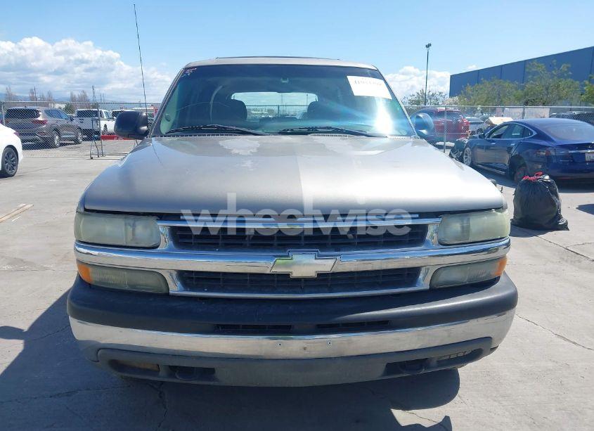 Photo 13 of 2003 Chevrolet Tahoe LS (VIN 1GNEK13T43J109451)