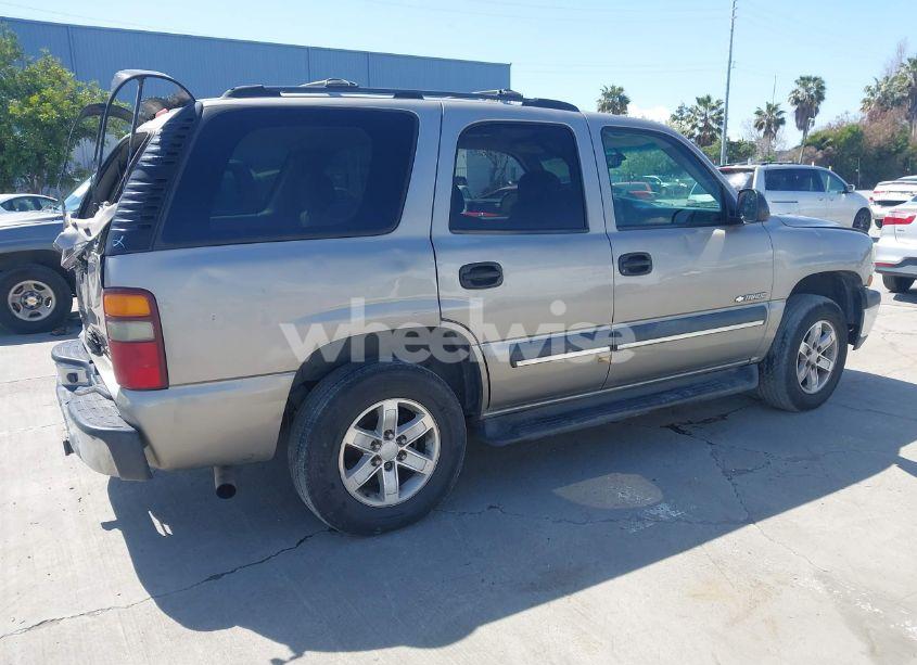 Photo 4 of 2003 Chevrolet Tahoe LS (VIN 1GNEK13T43J109451)