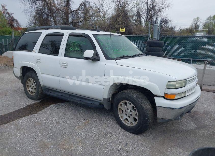 2004 Chevrolet Tahoe Z71 (VIN 1GNEK13T44R236784) main photo