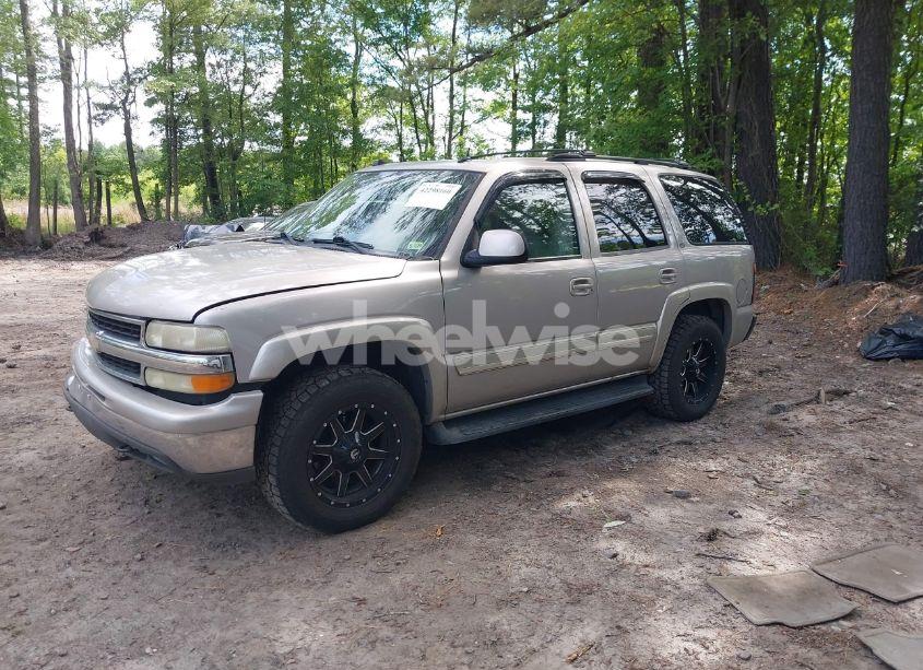 Photo 2 of 2005 Chevrolet Tahoe LT (VIN 1GNEK13T45J167997)