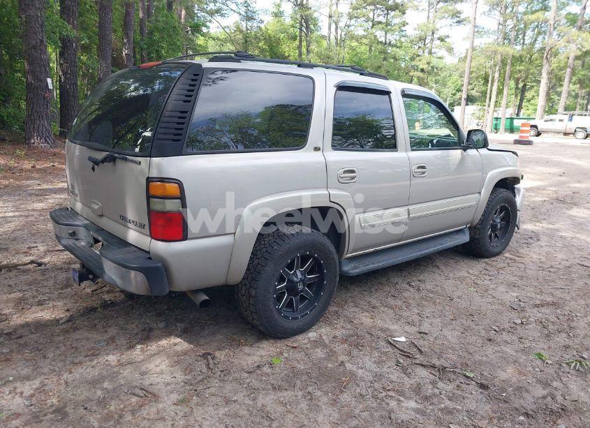 Photo 4 of 2005 Chevrolet Tahoe LT (VIN 1GNEK13T45J167997)