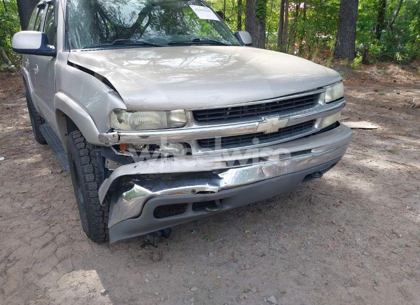 Photo 6 of 2005 Chevrolet Tahoe LT (VIN 1GNEK13T45J167997)