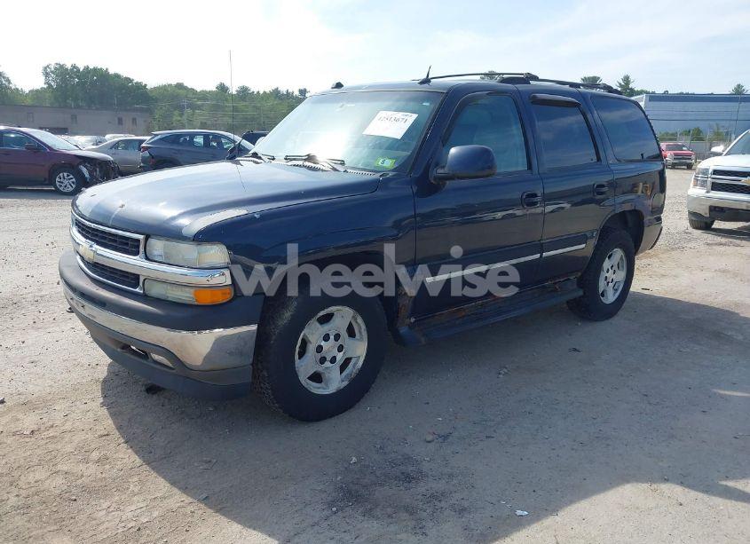 Photo 2 of 2005 Chevrolet Tahoe LT (VIN 1GNEK13T45J185545)
