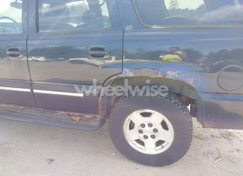 Photo 6 of 2005 Chevrolet Tahoe LT (VIN 1GNEK13T45J185545)