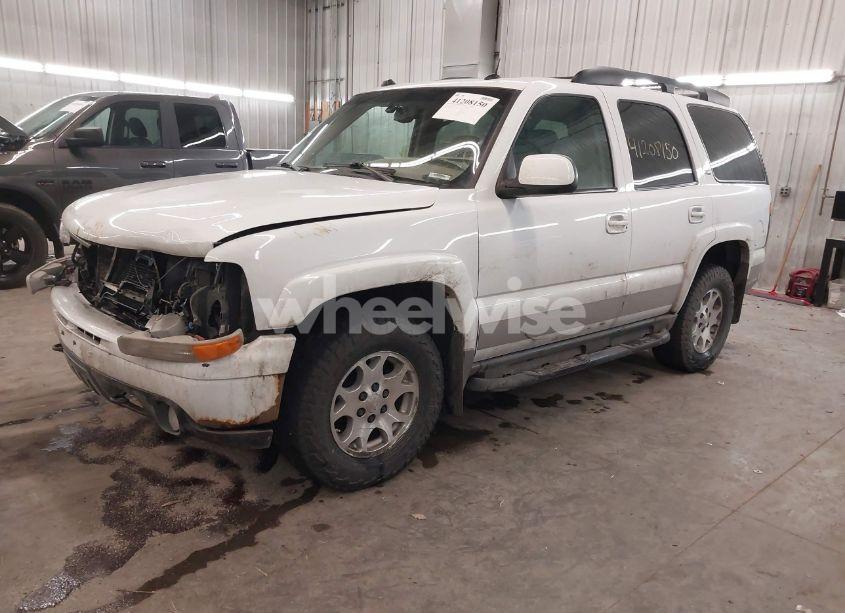 Photo 2 of 2005 Chevrolet Tahoe Z71 (VIN 1GNEK13T45R109891)