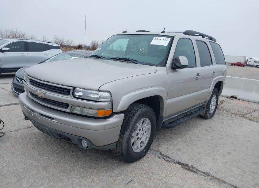 Photo 2 of 2005 Chevrolet Tahoe Z71 (VIN 1GNEK13T45R274954)