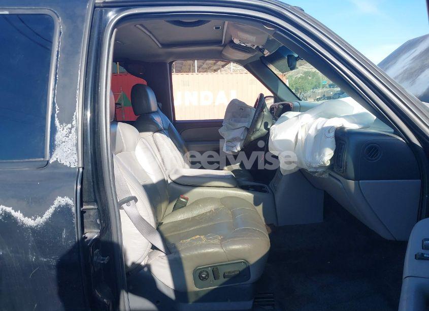 Photo 5 of 2001 Chevrolet Tahoe LT (VIN 1GNEK13T51J158235)