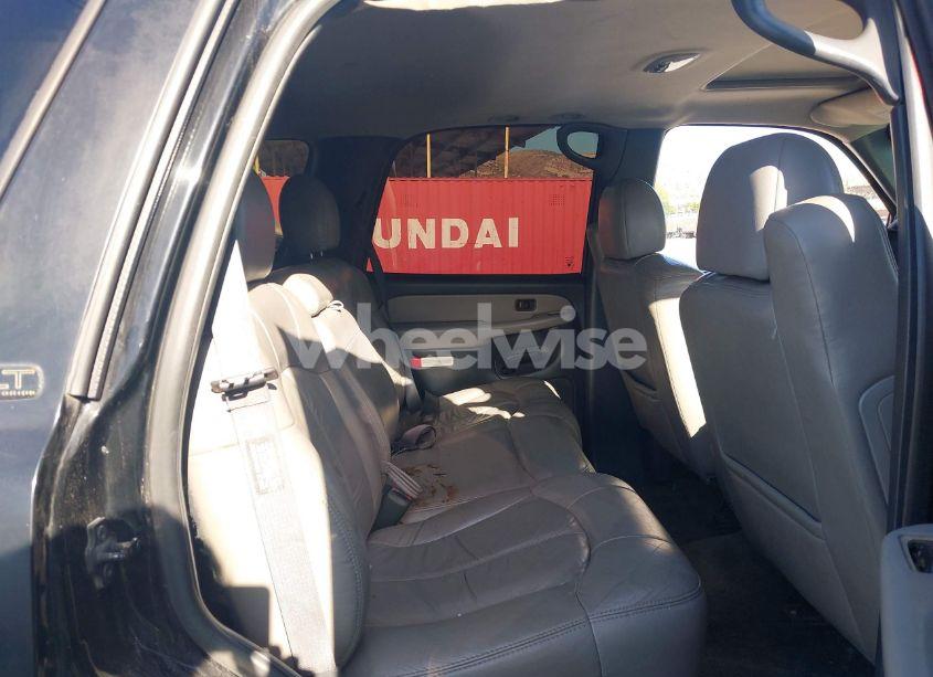 Photo 8 of 2001 Chevrolet Tahoe LT (VIN 1GNEK13T51J158235)