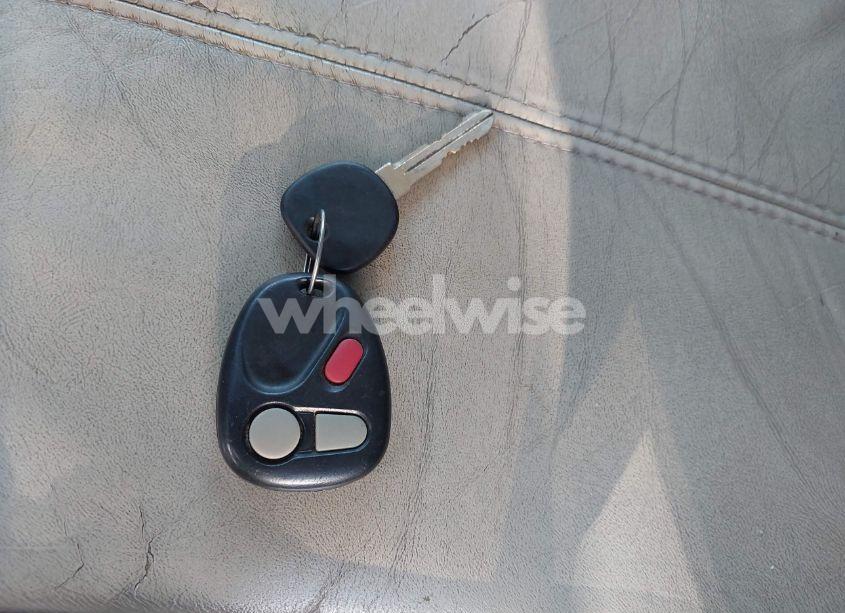 Photo 11 of 2002 Chevrolet Tahoe LT (VIN 1GNEK13T52J183640)