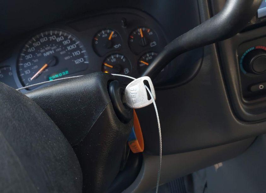 Photo 11 of 2005 Chevrolet Tahoe LT (VIN 1GNEK13T55J112233)