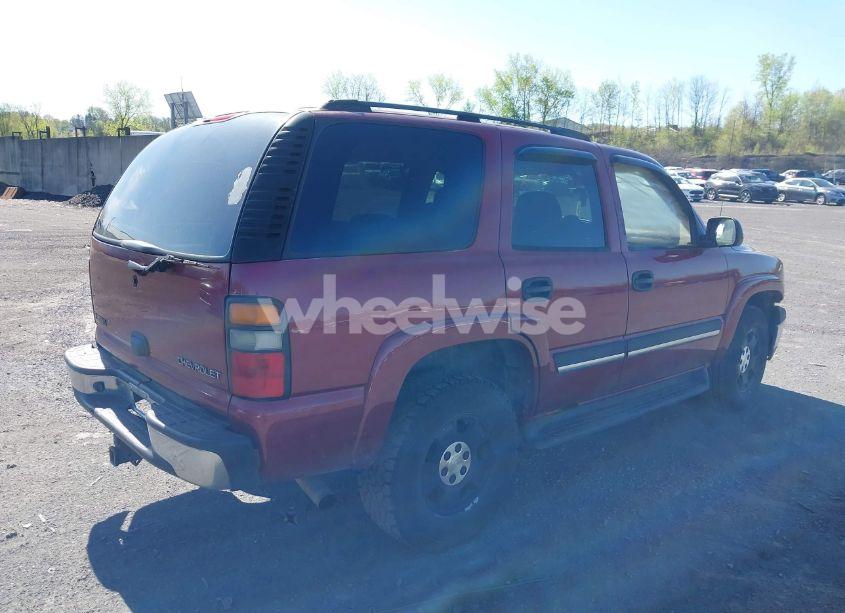 Photo 4 of 2005 Chevrolet Tahoe LS (VIN 1GNEK13T55J205379)