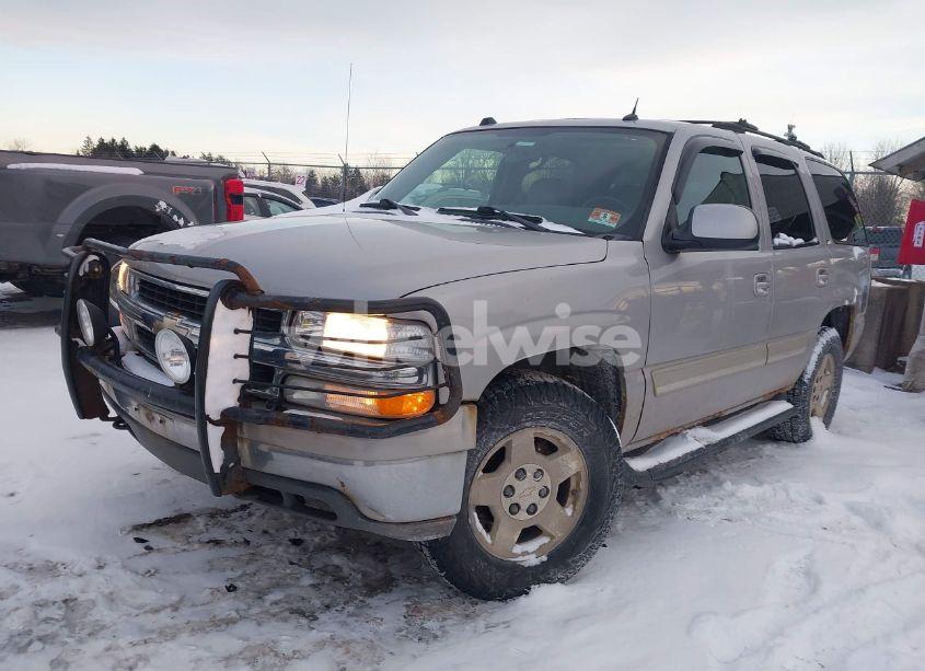 Photo 2 of 2005 Chevrolet Tahoe LT (VIN 1GNEK13T55J211120)