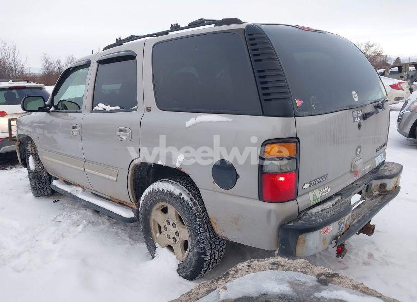 Photo 3 of 2005 Chevrolet Tahoe LT (VIN 1GNEK13T55J211120)