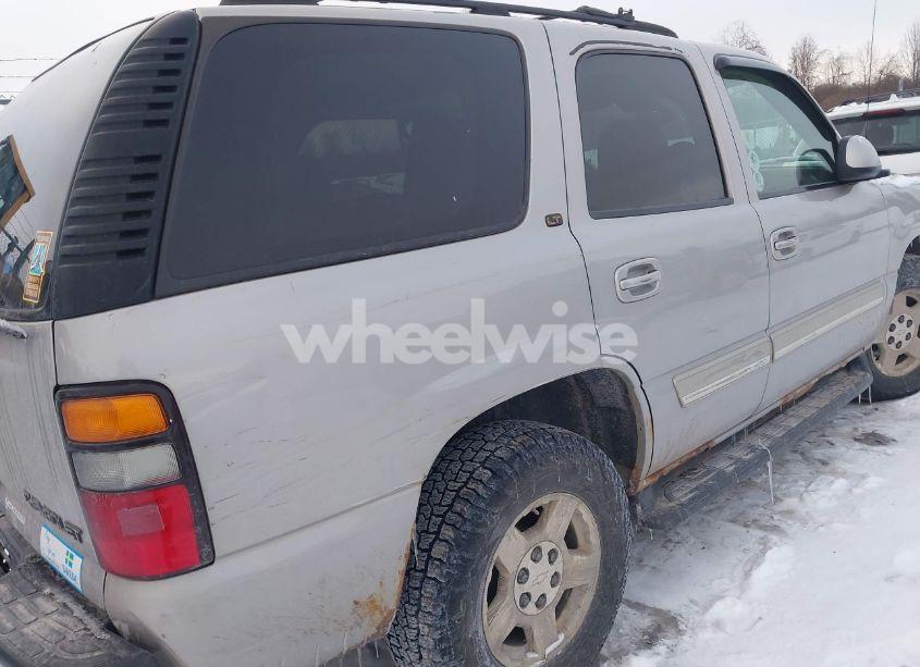 Photo 6 of 2005 Chevrolet Tahoe LT (VIN 1GNEK13T55J211120)