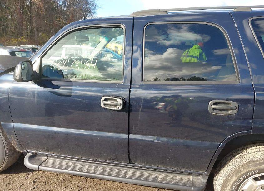 Photo 15 of 2005 Chevrolet Tahoe LS (VIN 1GNEK13T55J222764)